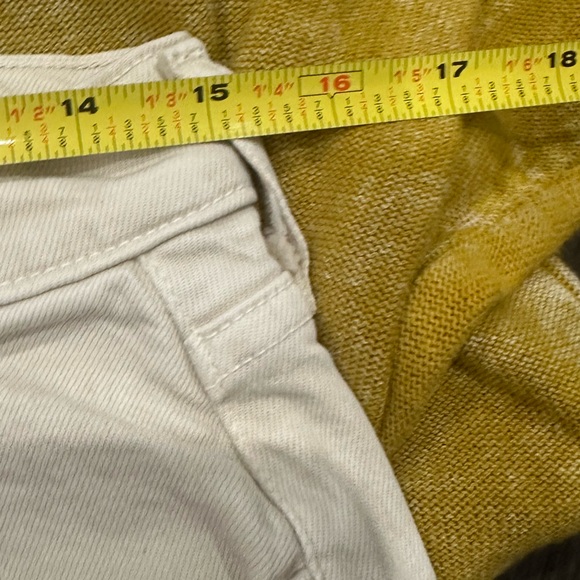 Women's Citizens of Humanity Isola Cropped Raw /Hem In Almond Jeans. Size 29 - Picture 6 of 7